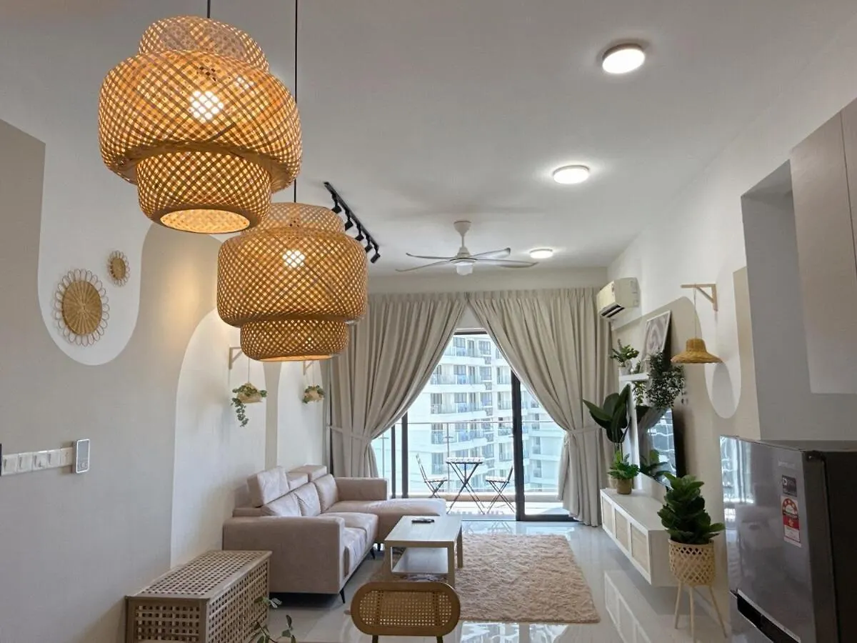 Bay Point Danga Bay By Cactus Homestay Thm جوهر بهرو