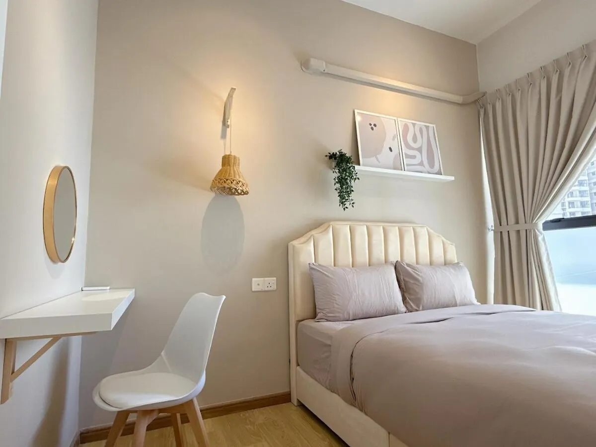 Bay Point Danga Bay By Cactus Homestay Thm جوهر بهرو ماليزيا